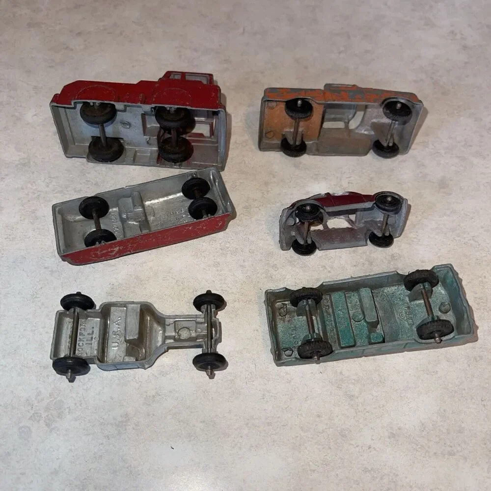 Lot of 6 Vtg TootsieToy Chicago Die cast Coupe Dune Buggy Tow Truck Convertible